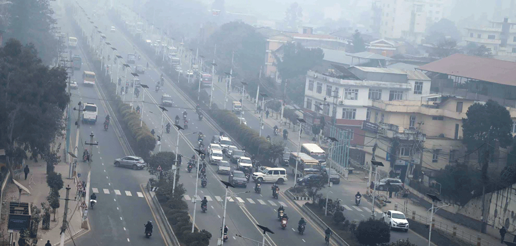 'वायु प्रदूषणको मुख्य कारण गाडीले फ्याँक्ने धुवाँ'